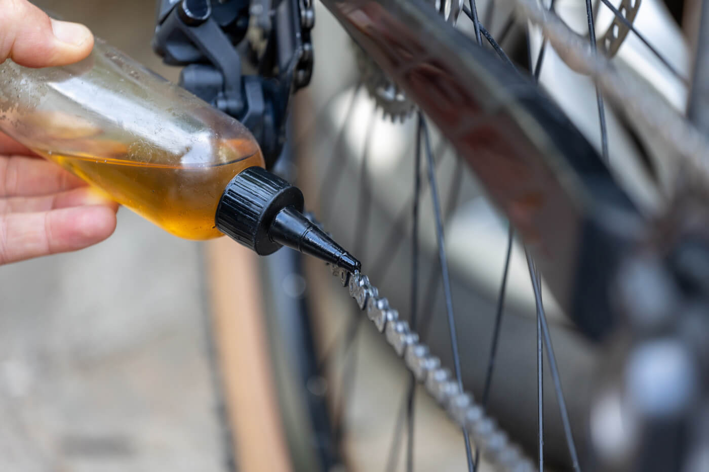Tech Tips  HOW TO PROPERLY LUBE YOUR CHAIN? 