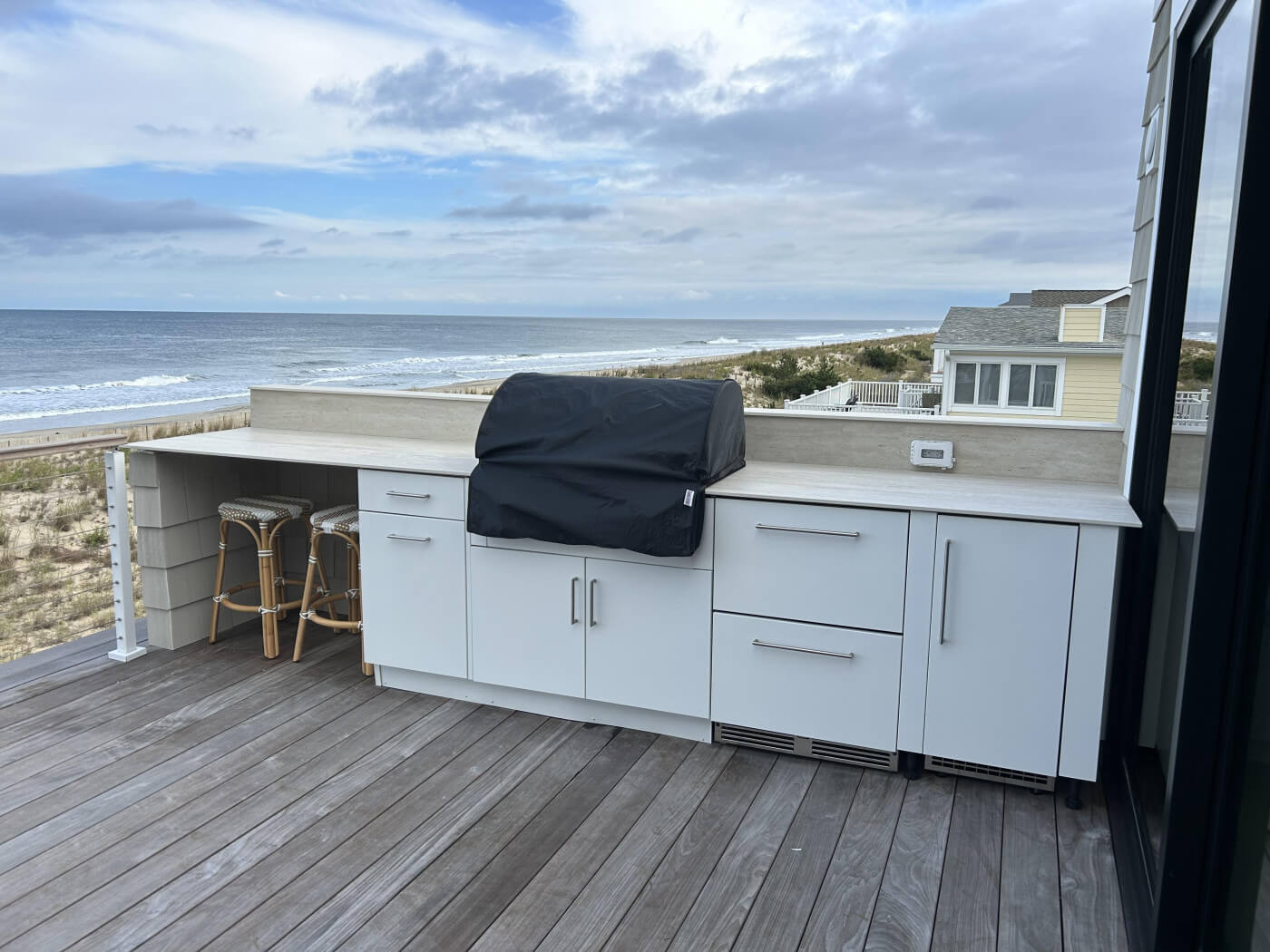 Marine Grade Outdoor Kitchen and Appliances for Coastal Homes