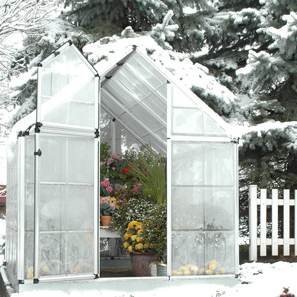 How Do You Heat A Greenhouse Cheaply?