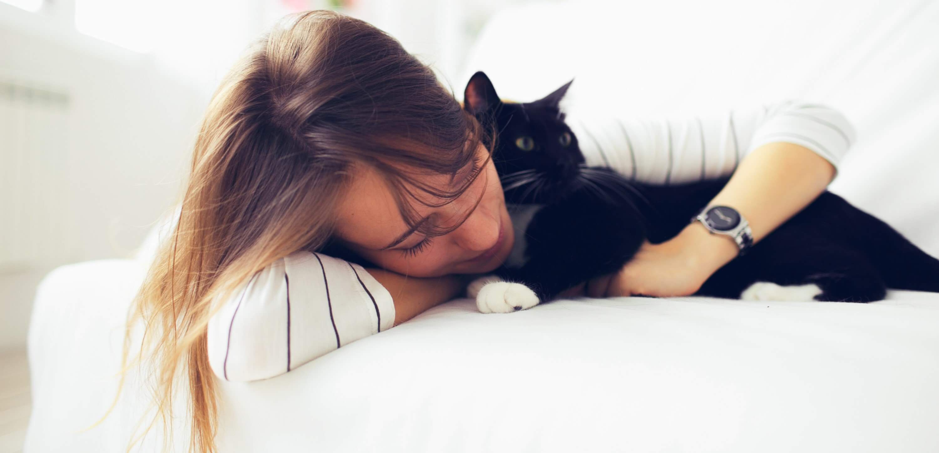 Sleeping with Pets: Healthy or Harmful?