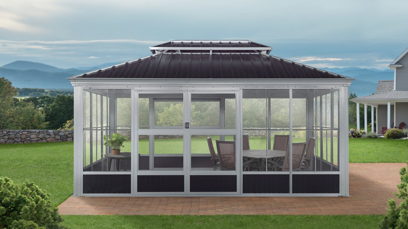 Helpful Tips to Keep Your Sunroom Cool in the Summer