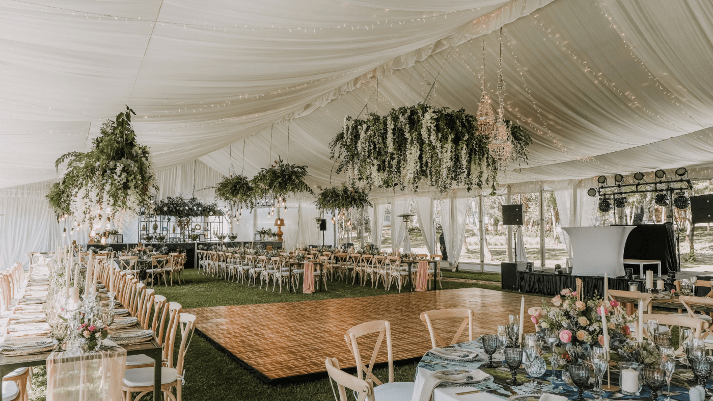 How to choose the perfect wedding venue (2023)