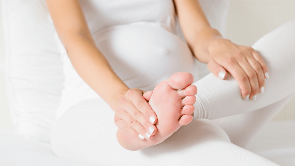 Pregnancy: Your Feet, Best Shoes & Orthotics