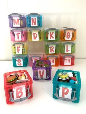 I used Mini Objects Every Day in Speech Therapy: Part One