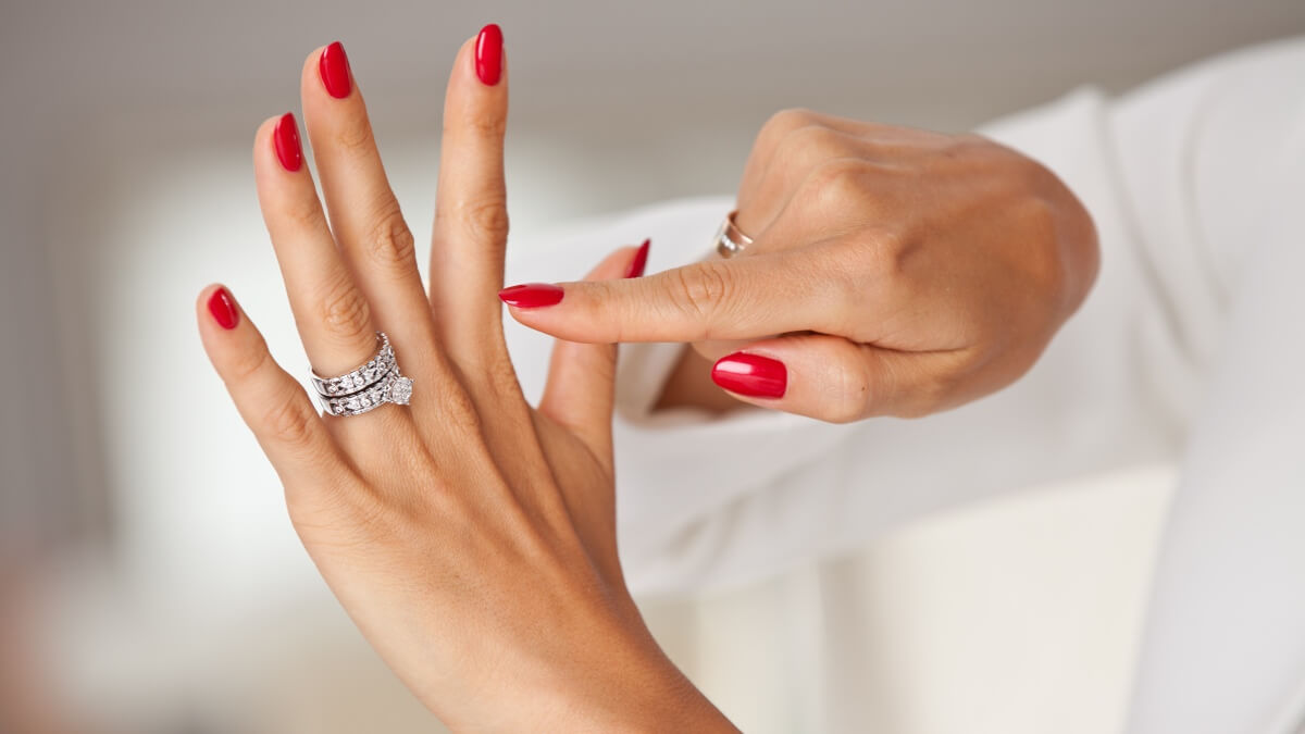 Embrace the Sparkle: Your Dream Diamond Ring Awaits