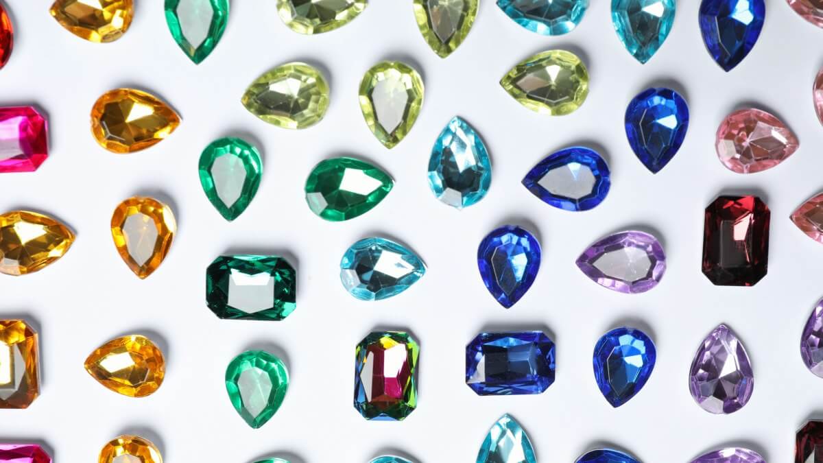 Birthstone Jewellery Gifts: Add Some Sparkle to Your Calendar