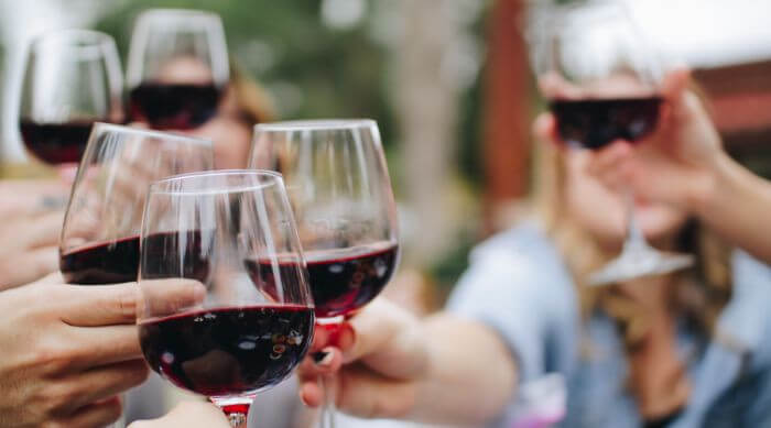 Red Wine vs. White Wine: Which Should You Drink?