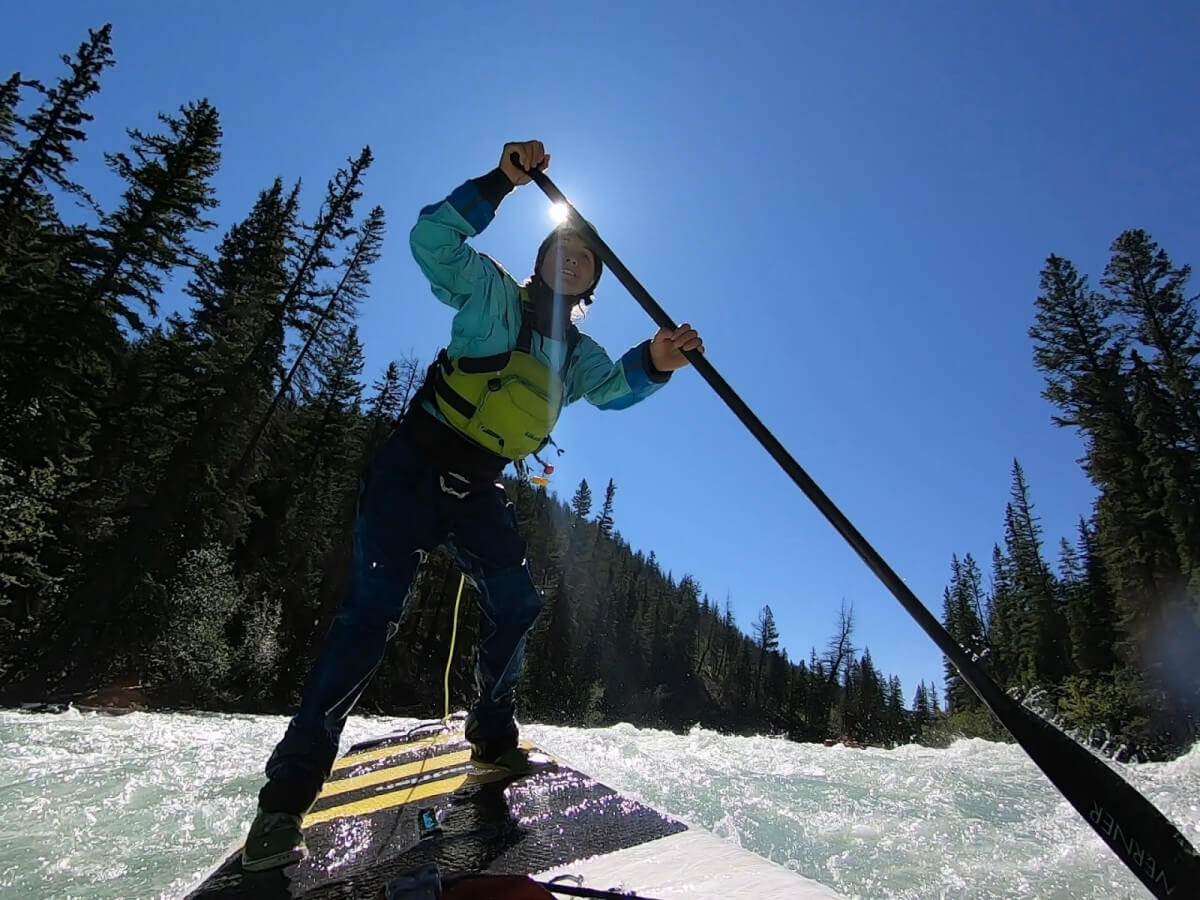 Paddleboard Stance: SUP Footwork for Success