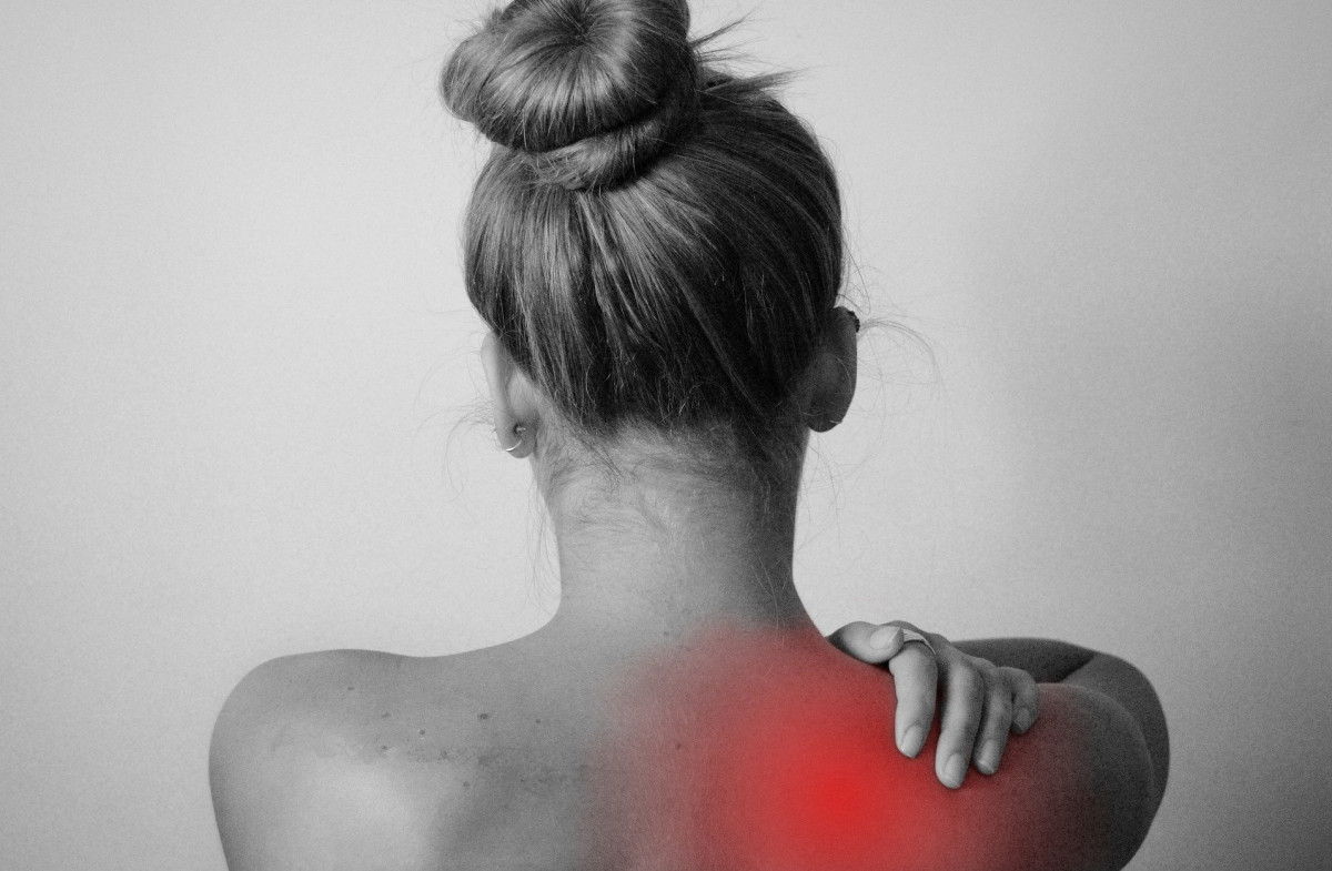 Self-Massage for Shoulder Impingement: Benefits and Tips – MedMassager