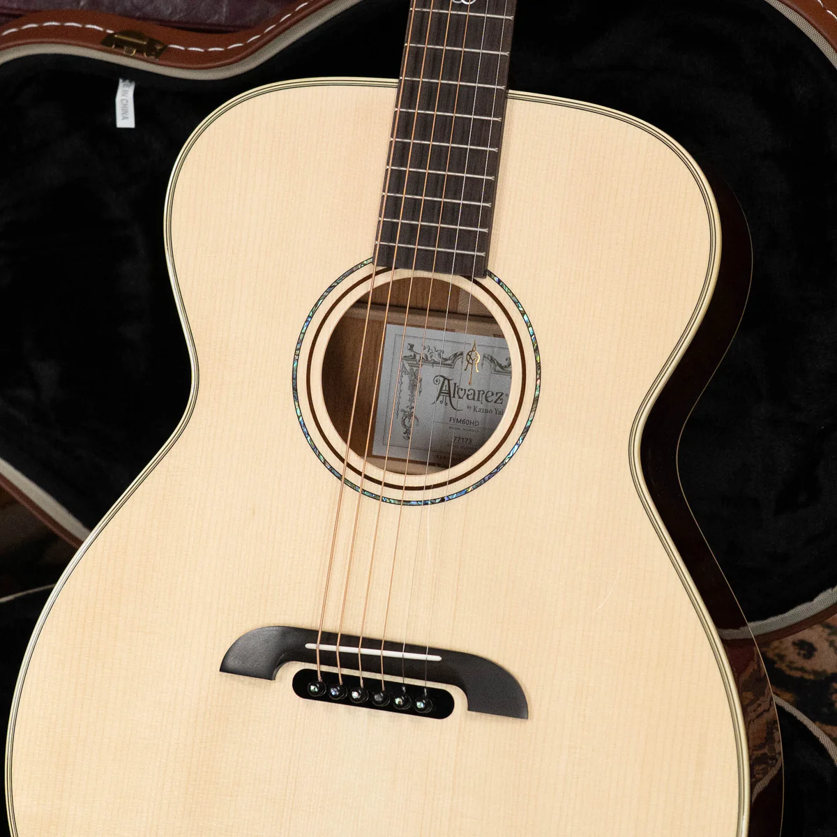 Alvarez Yairi Guitar