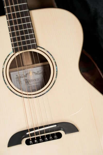 The Alvarez Yairi Masterworks: Acoustic Guitar