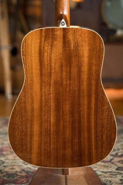 Best Intermediate Acoustic Guitar: The Alvarez Laureate Series LD60E