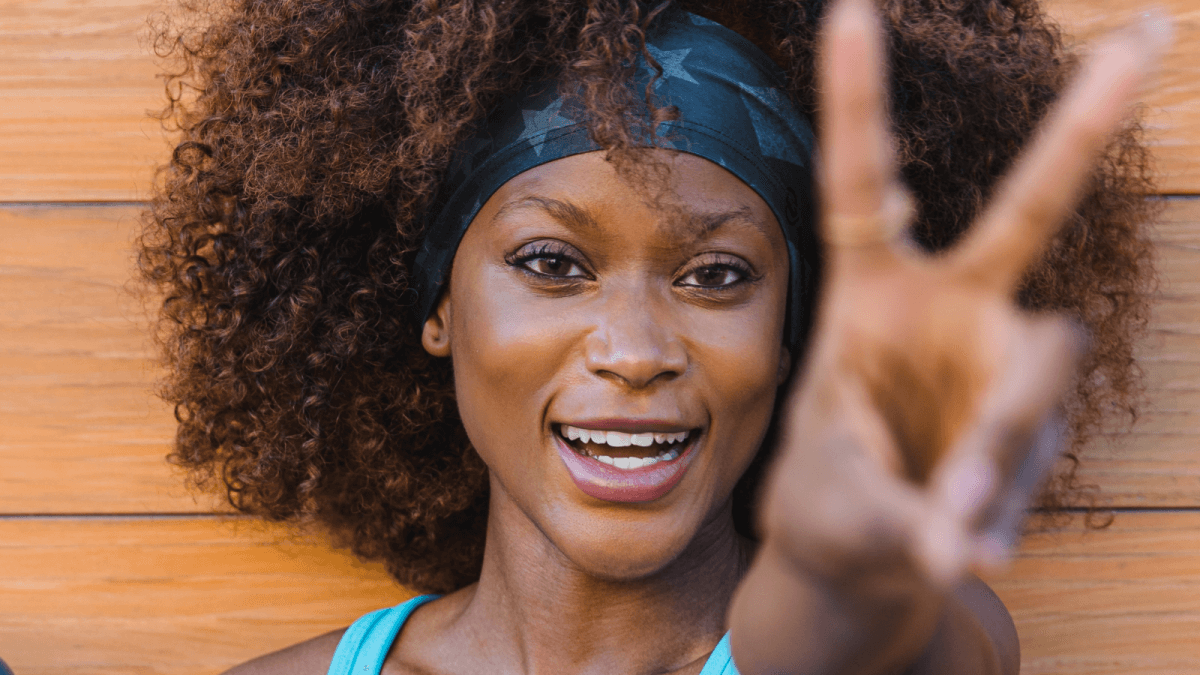 Women's Headbands are Making a Huge Comeback