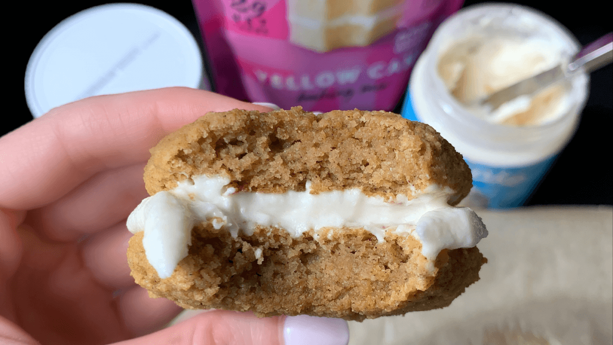 Keto Pumpkin Whoopie Pies