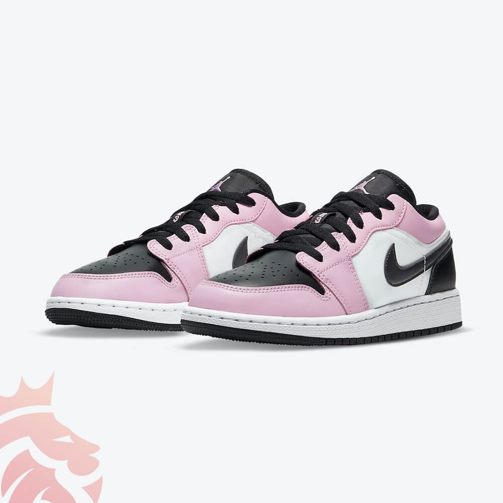 Air Jordan 1 Low purchases Light Arctic Pink Size Women's 8.5