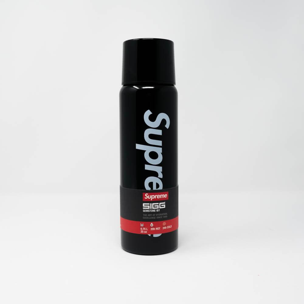 Supreme SIGG Vacuum Insulated 0.75L Bottle – YankeeKicks Online