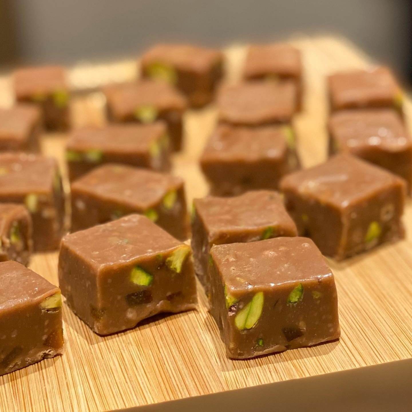 Milk chocolate pistachio & orange fudge