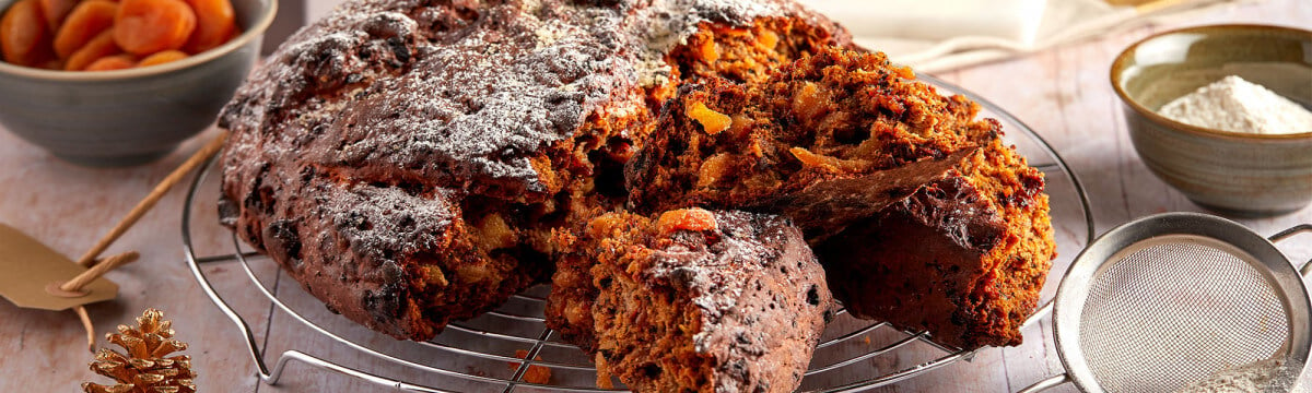 Apricot, walnut & rosemary bread