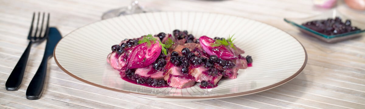 Duck magret with blackcurrant sauce