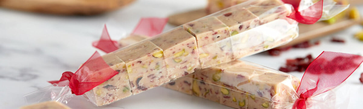 Fruit and nut fudge