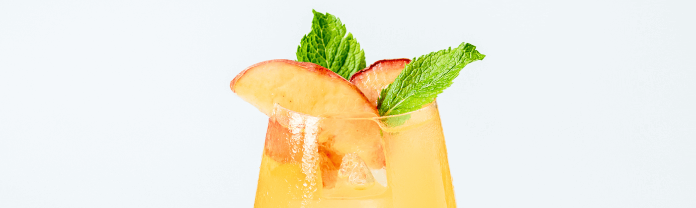 Peach spritzini