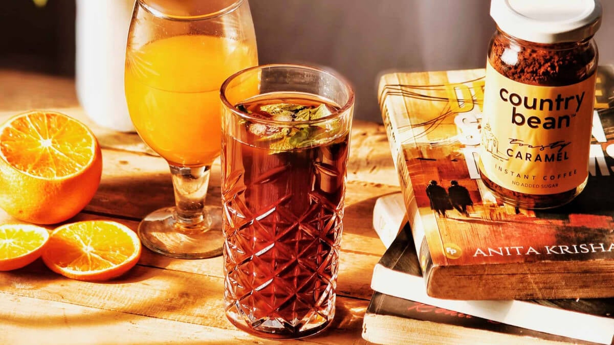 Quench your thirst with this zesty iced americano