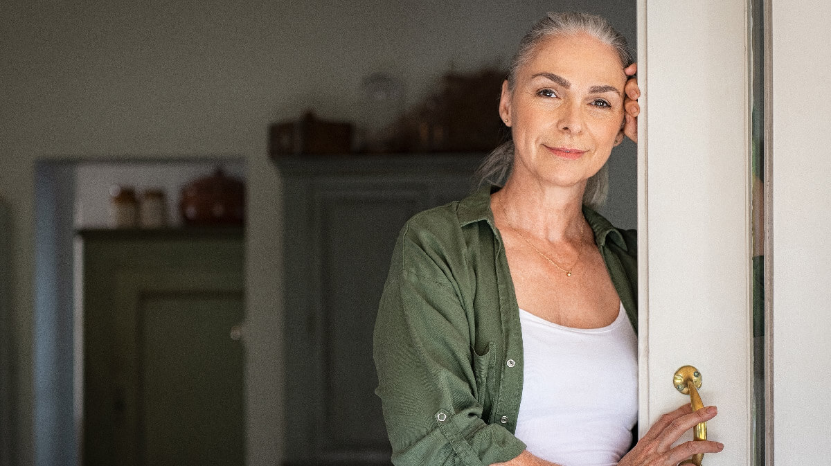 Graue Haare: Was sie mit der Ernährung zu tun haben und wie du grauen Haaren vorbeugst