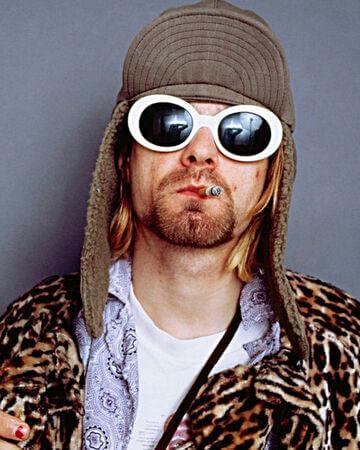 What glasses did Kurt Cobain wear