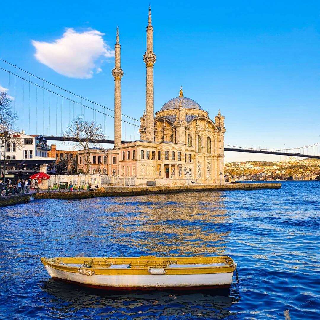 Best Spots in Istanbul: Explore Culture and Charm