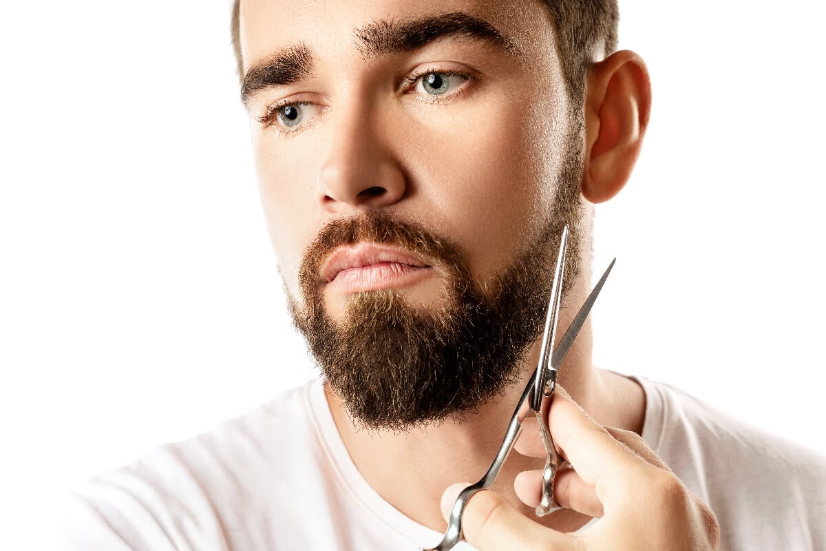Treating Beard Split Ends for a Better Beard