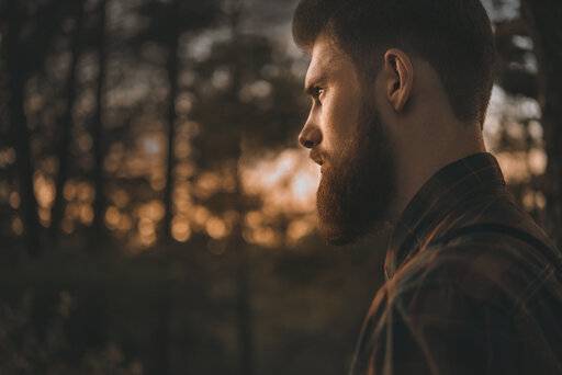Tame the Wild Beard: The Pros and Cons of Using a Beard Straightening Comb