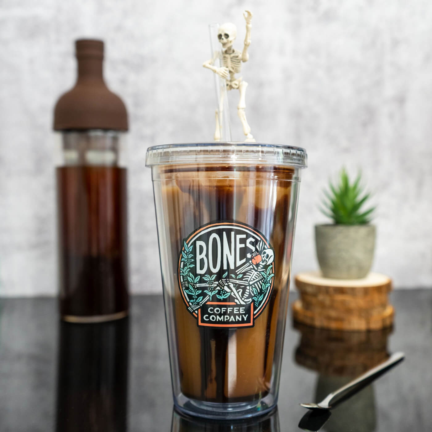 https://dropinblog.net/34243353/files/featured/Tutorial_Pictures/iced_coffee_strawtumbler__1_.jpeg