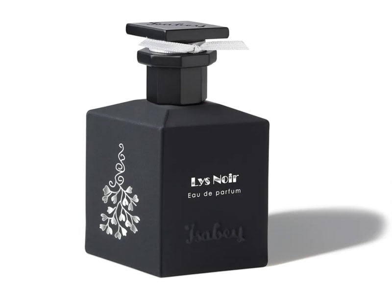 Lys Noir by Isabey: A legacy of Subtle Contrasts