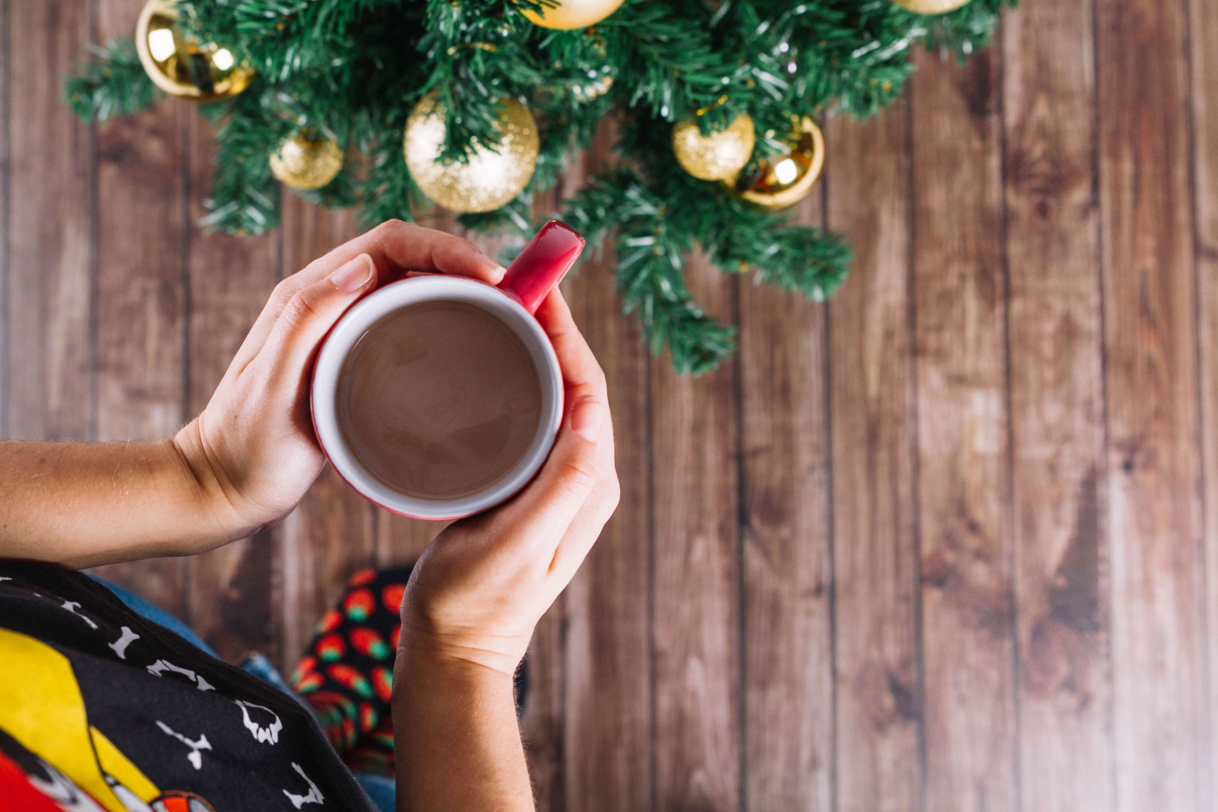 HOW COFFEE CAN KEEP YOU JOLLY THIS HOLIDAY SEASON