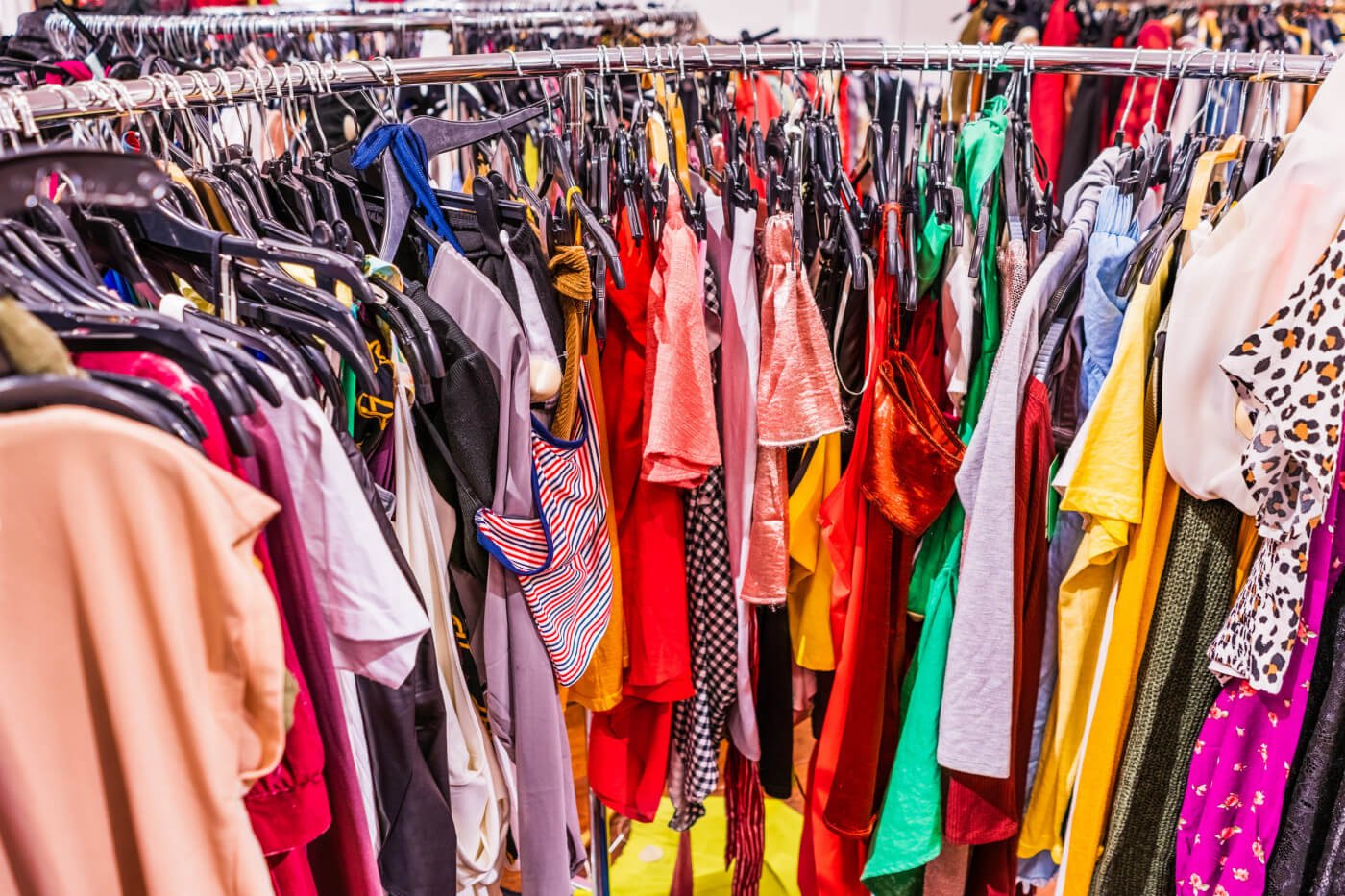 What are the Difference between Fashion and Style? - Garments Merchandising