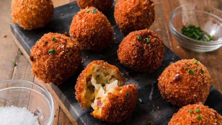 Amazing Crispy Fried Mashed Potato Balls