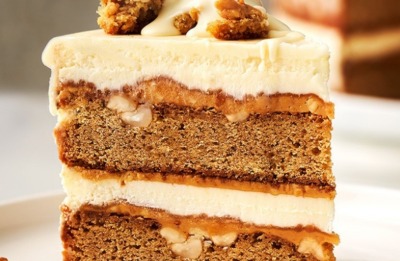 BLONDIE CAKE WITH PEANUT BUTTER & CHEESECAKE FILLING