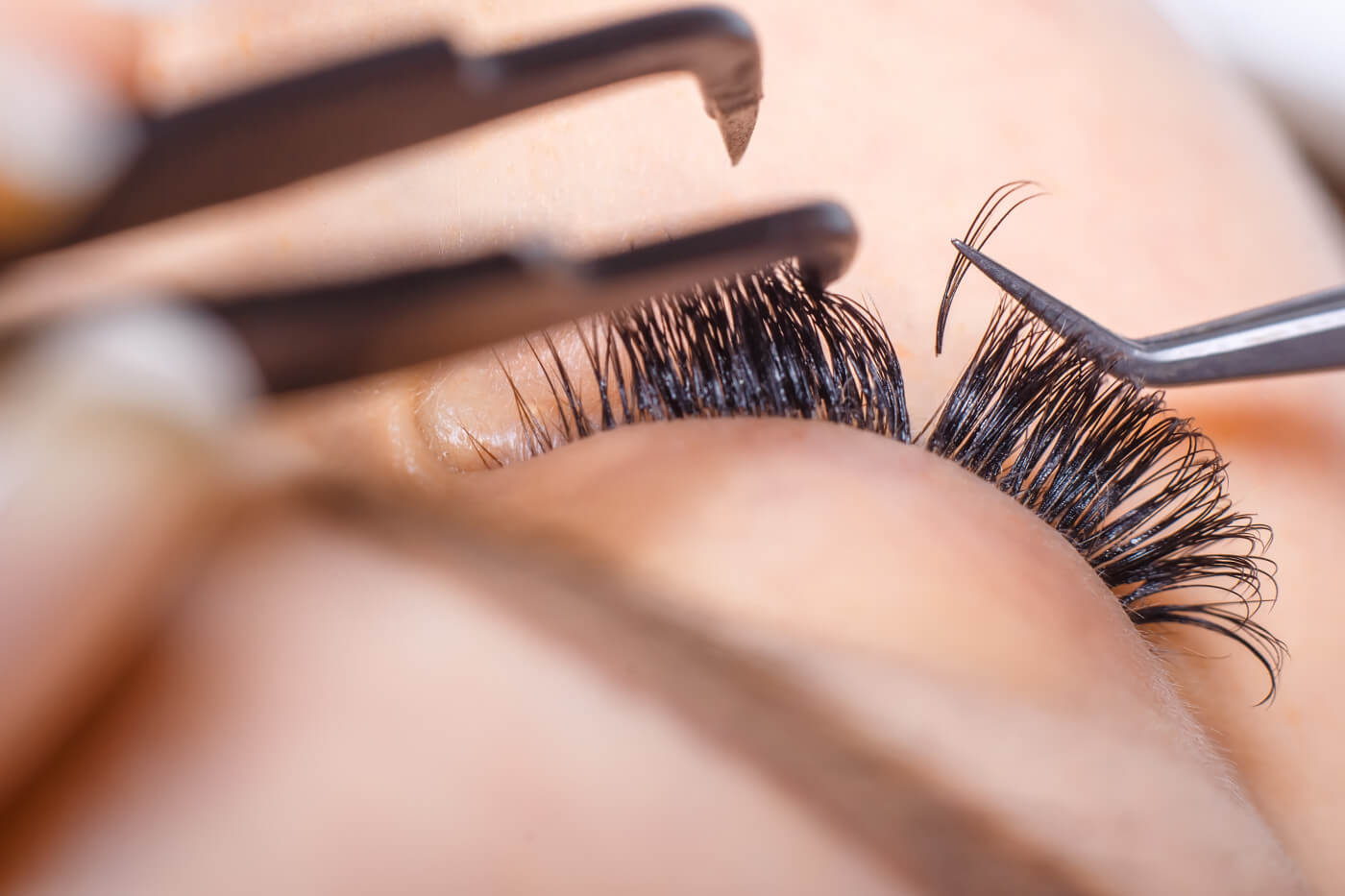 Everything You Need To Know About Eyelash Extensions