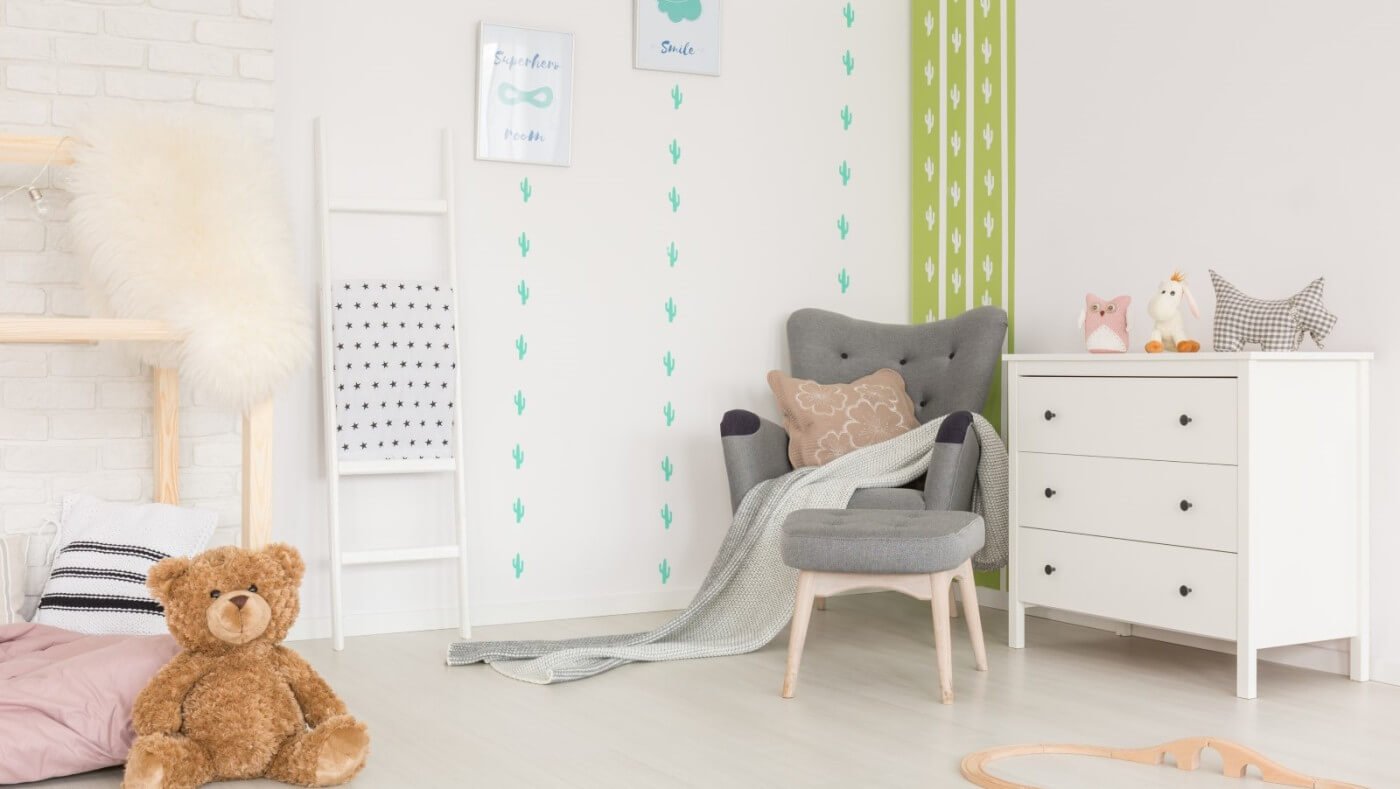 Decorating a Baby Nursery with Wall Decals