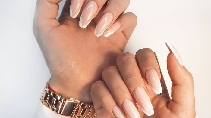 Ways To Safely Remove Acrylic Nails at Home