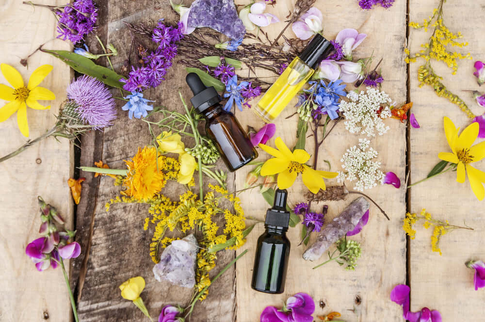 5 Essential Oils for Uplifting Mood Be Vivid You