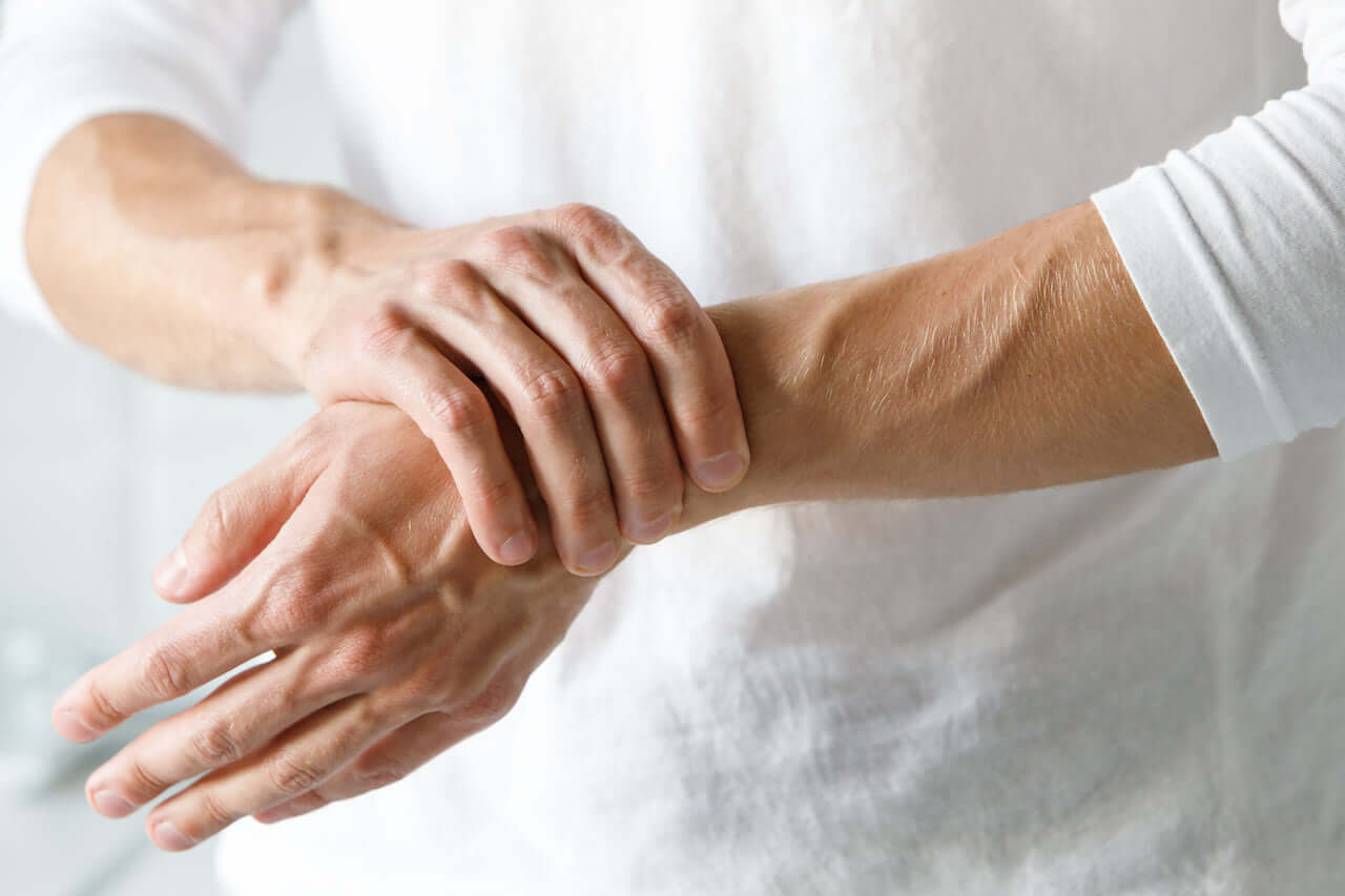 A Full Spectrum Infrared Sauna Can Work Wonders for Arthritis Pain