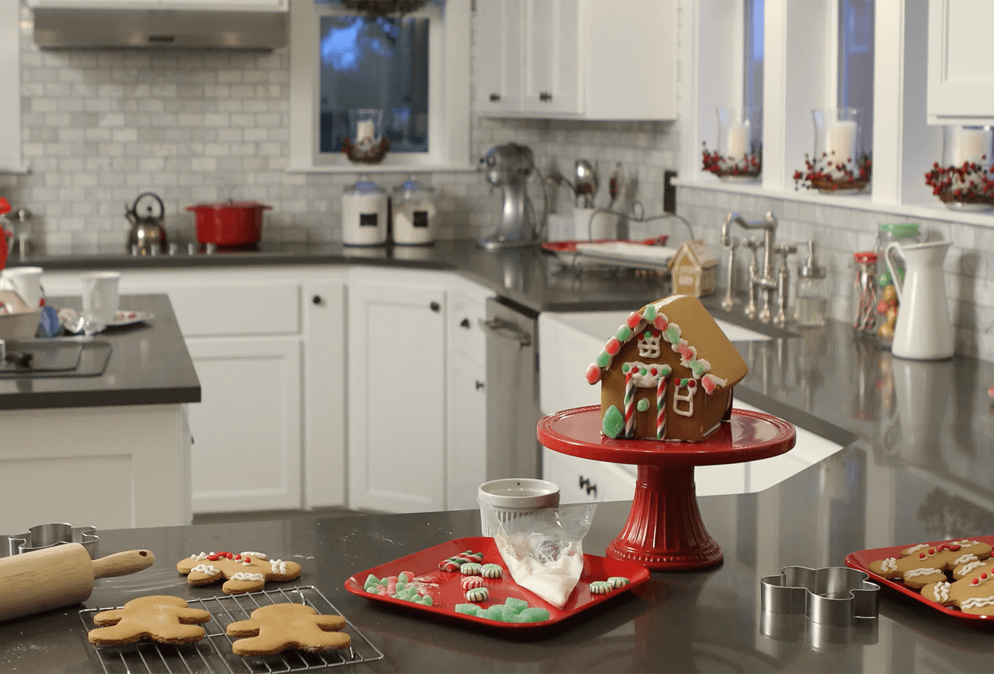 Decorate Your Home Bar Area in Kitchen