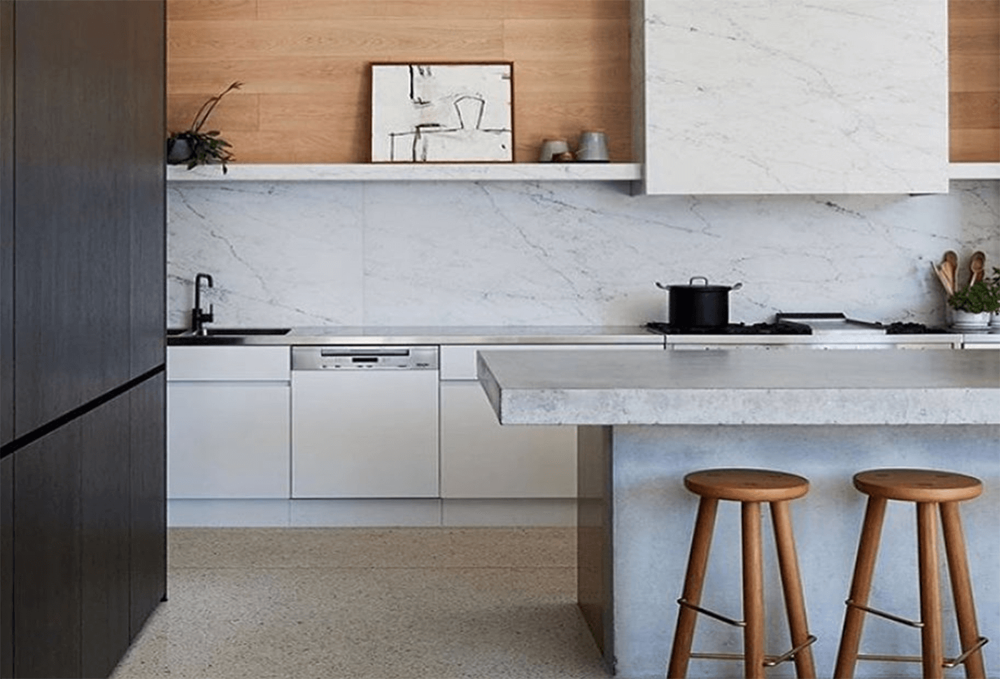 Calacatta Marble; Transform Kitchen Into a Luxurious One