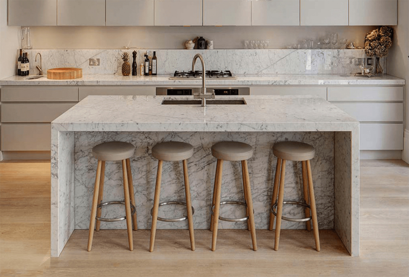 Carrara Gioia Marble; Lavish Appearance to Your Kitchen