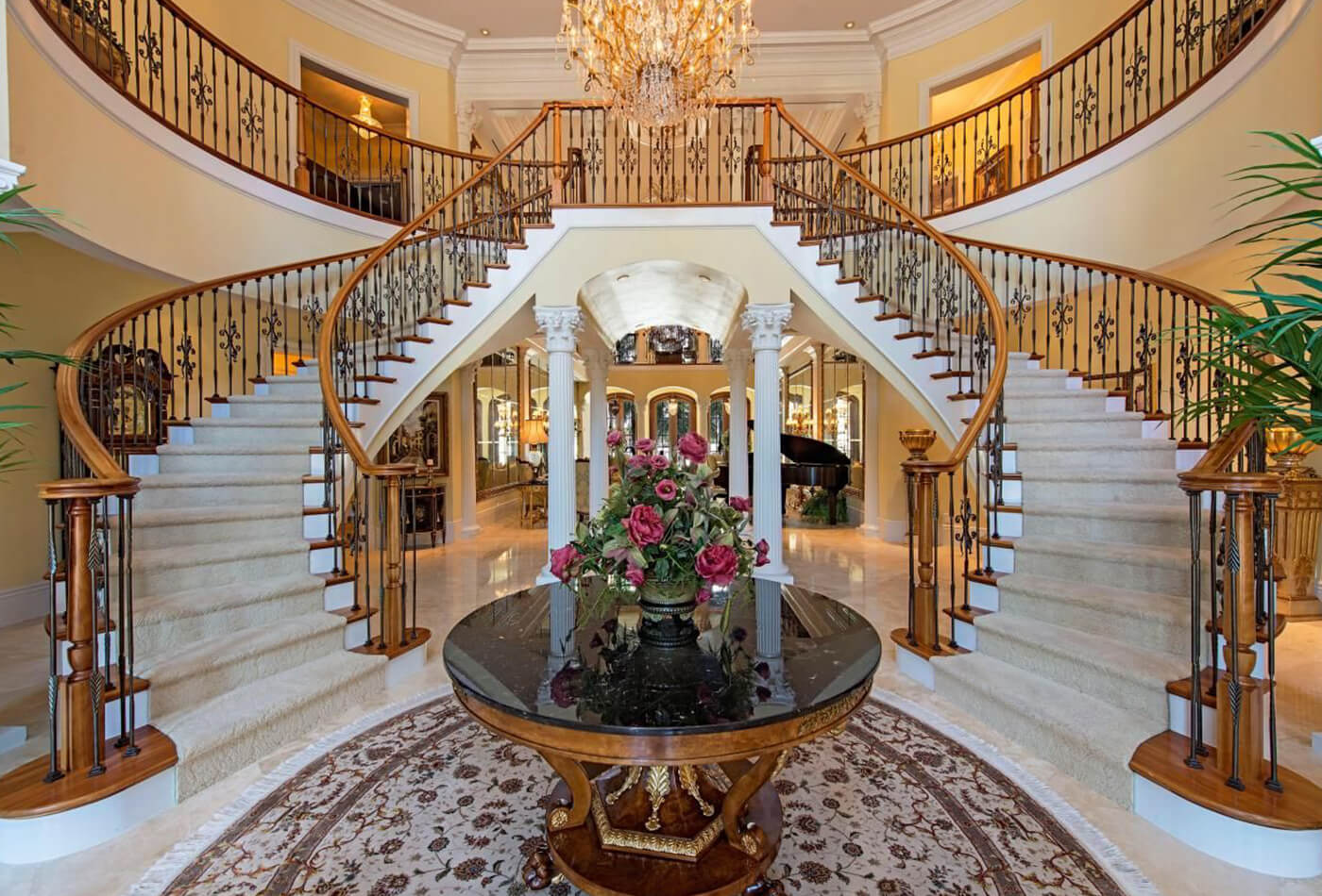 Explore These Foyer Design Ideas For A Warm Welcome Space