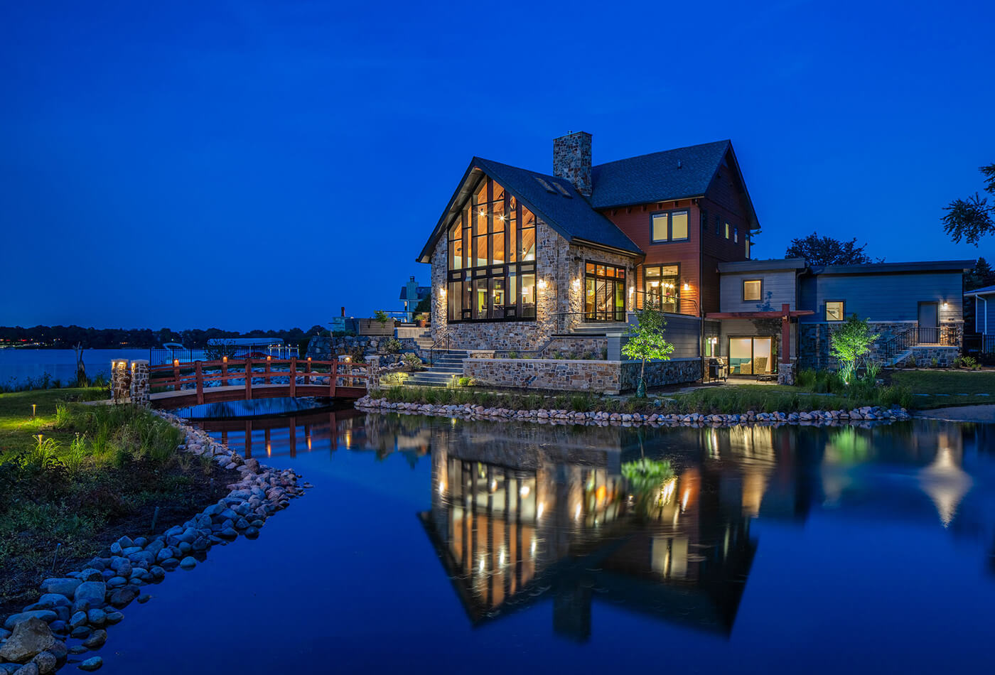 Gorgeous Family Dream Lake House To Enjoy Your Christmas!!
