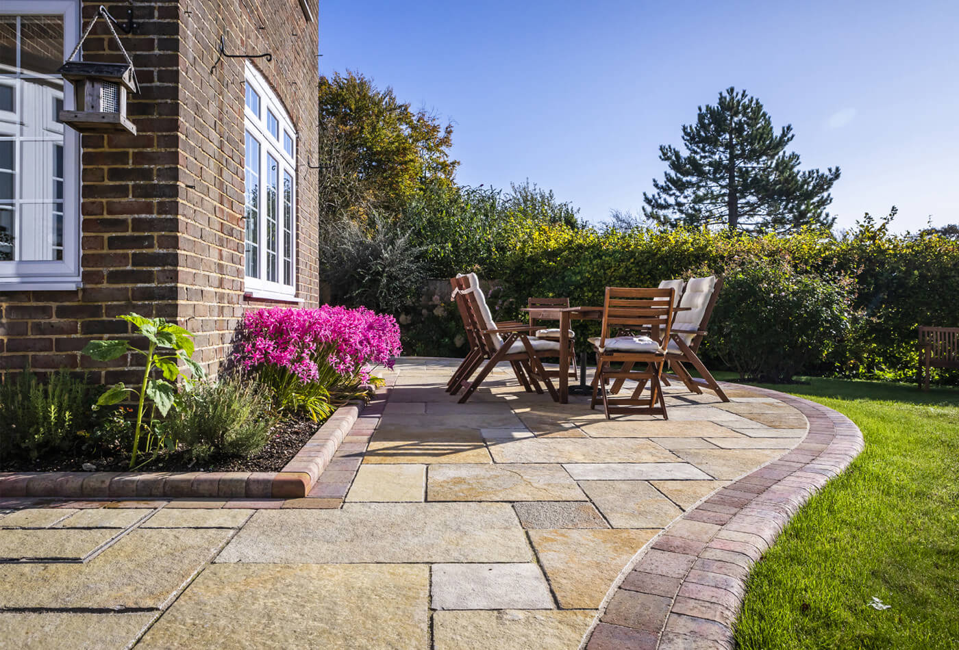 Paving Slabs To Transform Your Outdoor Space: 5 Design Ideas
