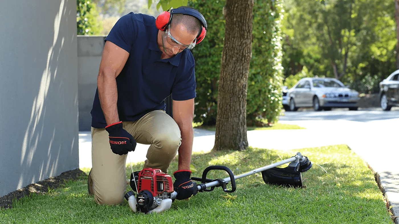 Exploring the Honda UMK425L Petrol Brush Cutter