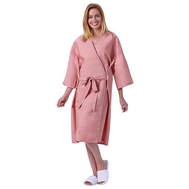 What to Look for When Buying Hospital Robes
